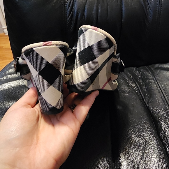 Burberry Shoes - Burberry wedges